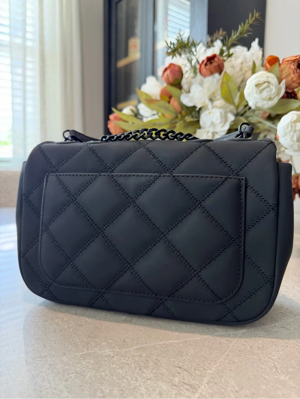 Tory Burch Willa Shoulder Bag - Matte Black